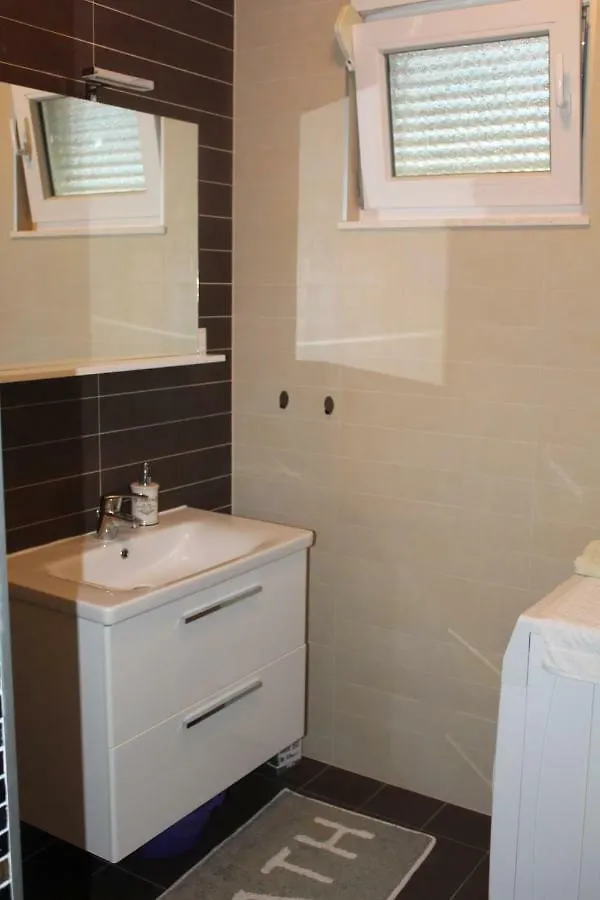 Albatros Apartment Trogir